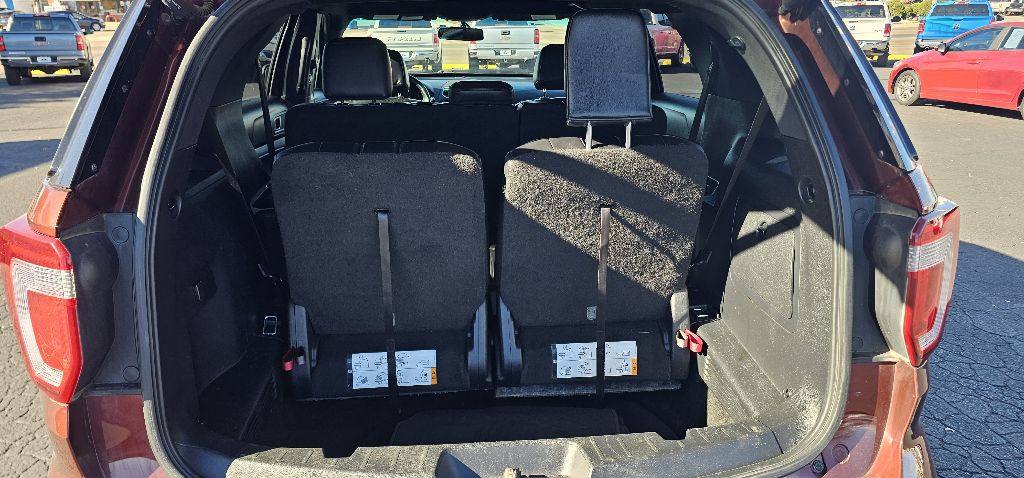2016 Ford Explorer Image 6