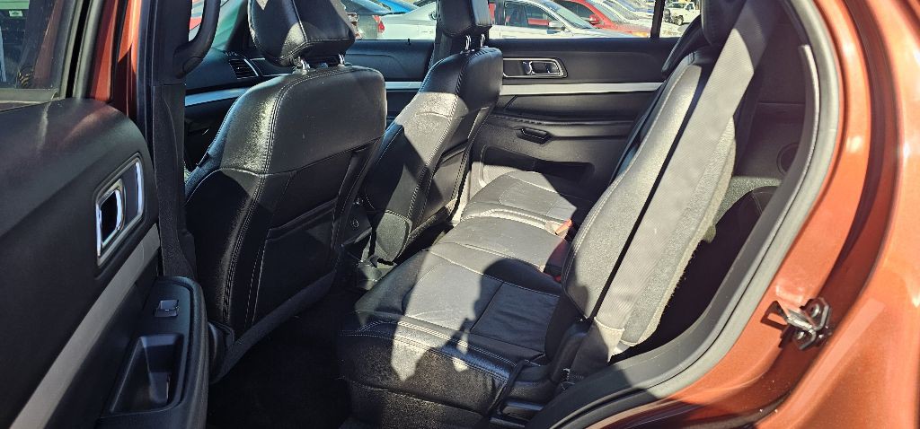 2016 Ford Explorer Image 9