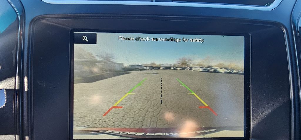 2016 Ford Explorer Image 18