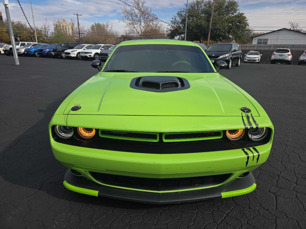 2023 Dodge Challenger Image 3