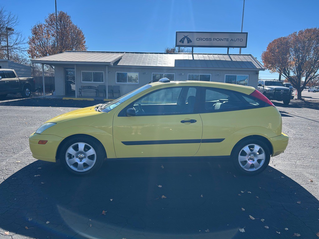 2002 Ford Focus Image 1