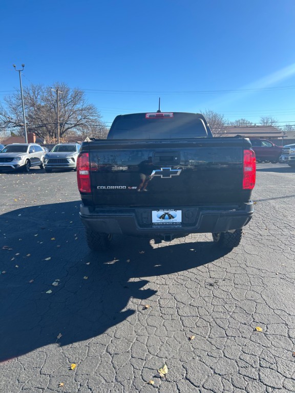 2018 Chevrolet Colorado Image 2