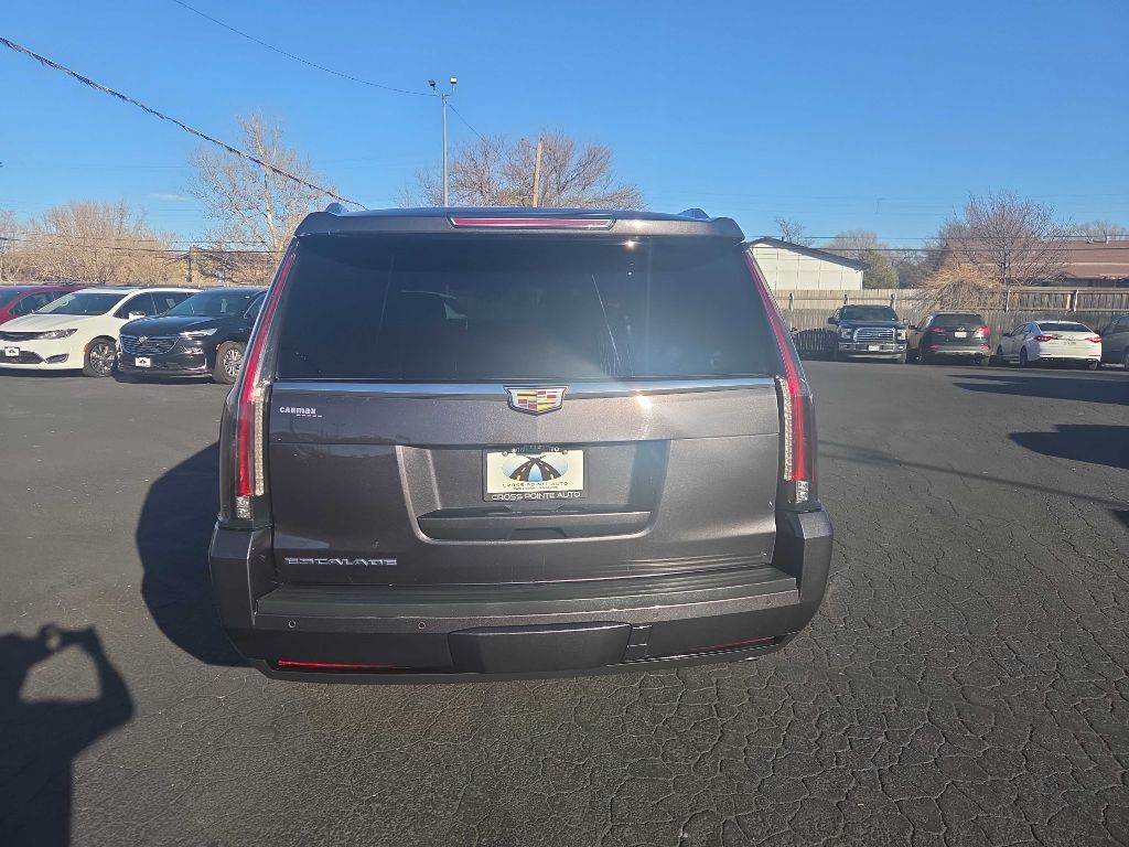 2018 Cadillac Escalade Image 3