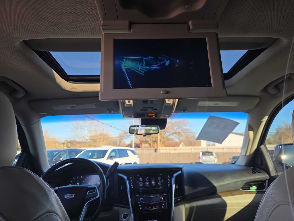 2018 Cadillac Escalade Image 8
