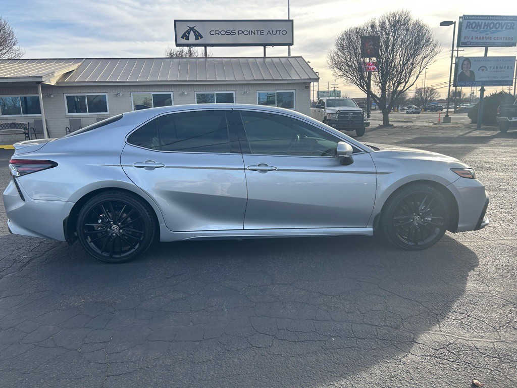 2023 Toyota Camry Image 1