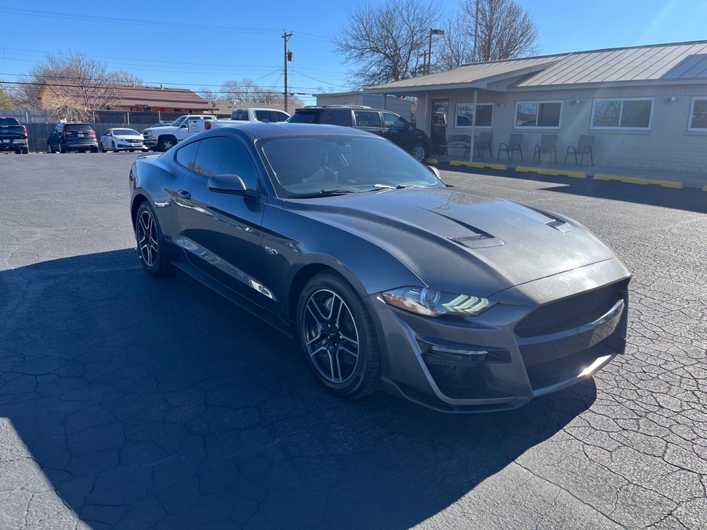 2020 Ford Mustang Image 2