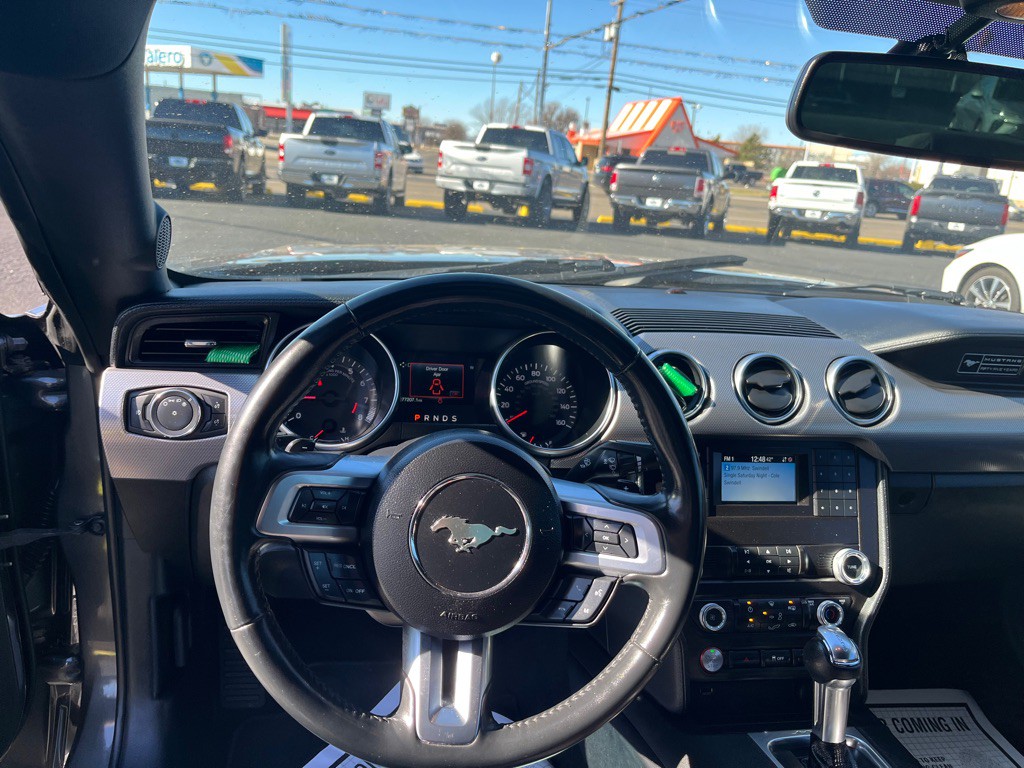 2020 Ford Mustang Image 10