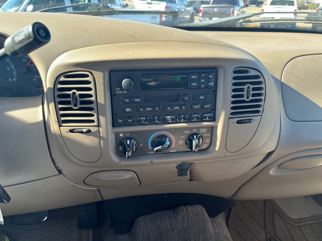 2001 Ford F-150 Image 12