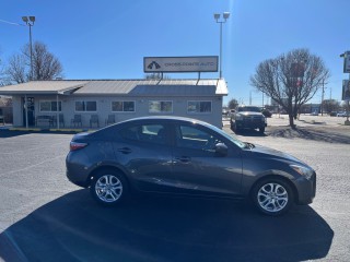 Image for 2018 Toyota Yaris BASE ID: 7114077