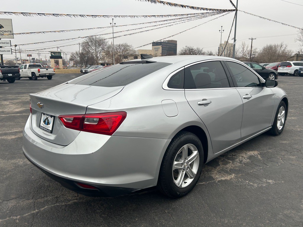 2021 Chevrolet Malibu Image 6