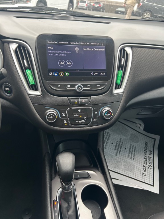 2021 Chevrolet Malibu Image 10