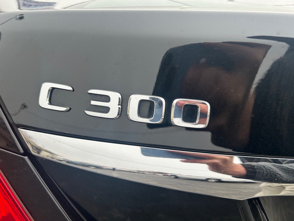 2018 Mercedes-Benz C-Class Image 10