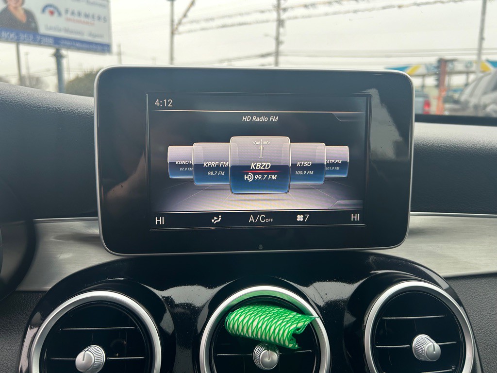 2018 Mercedes-Benz C-Class Image 17