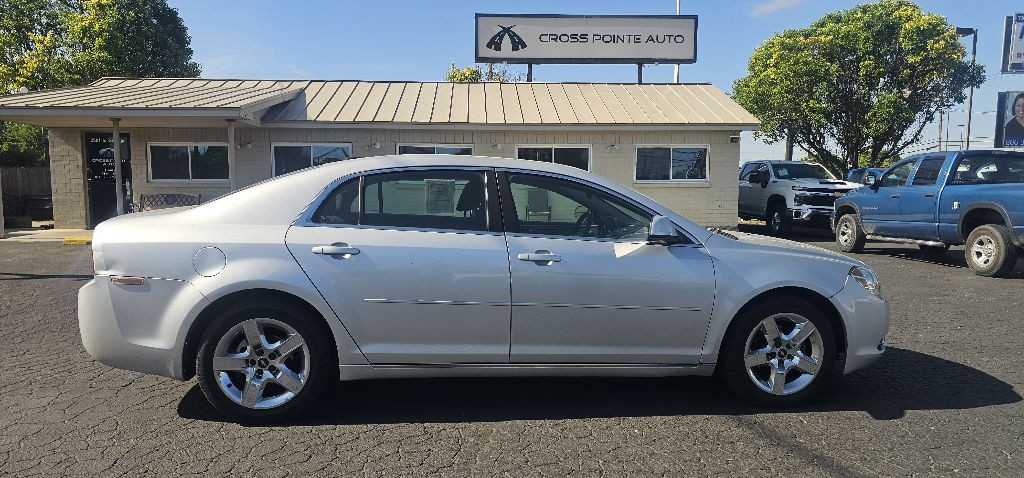 2010 Chevrolet Malibu Image 1