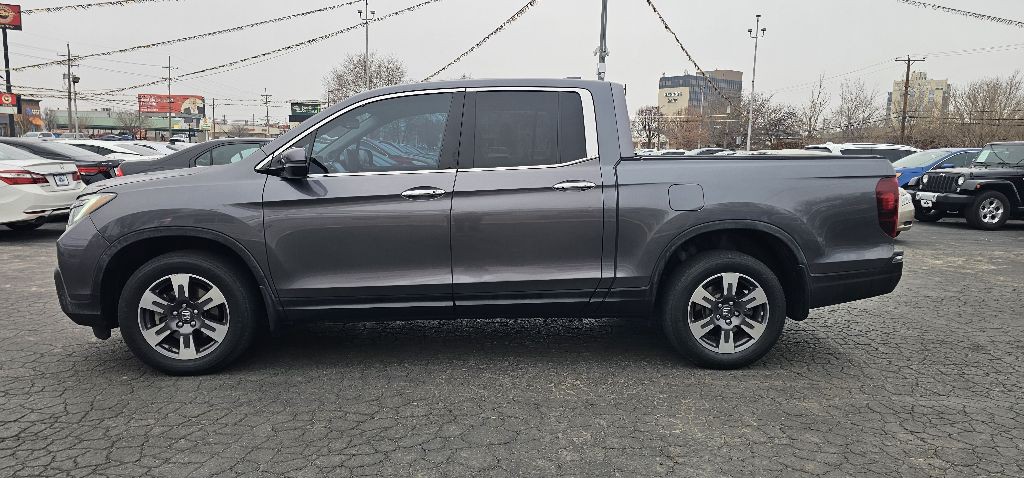 2019 Honda Ridgeline Image 2