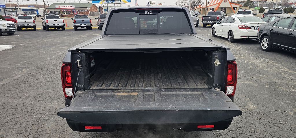 2019 Honda Ridgeline Image 6