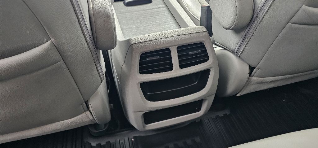 2019 Honda Ridgeline Image 9