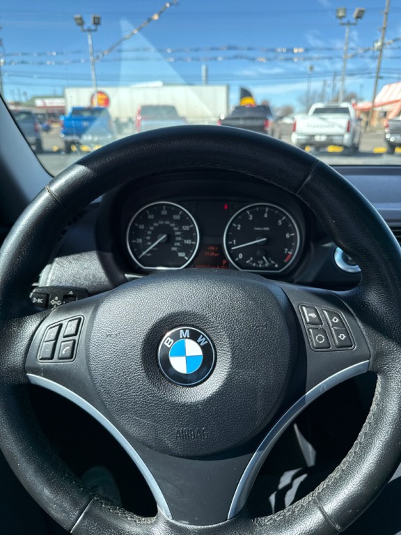 2011 BMW 1 Series Image 8