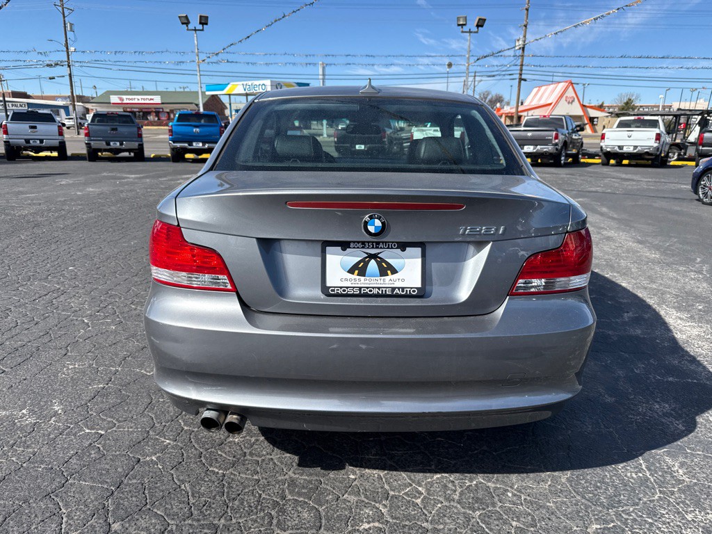 2011 BMW 1 Series Image 5