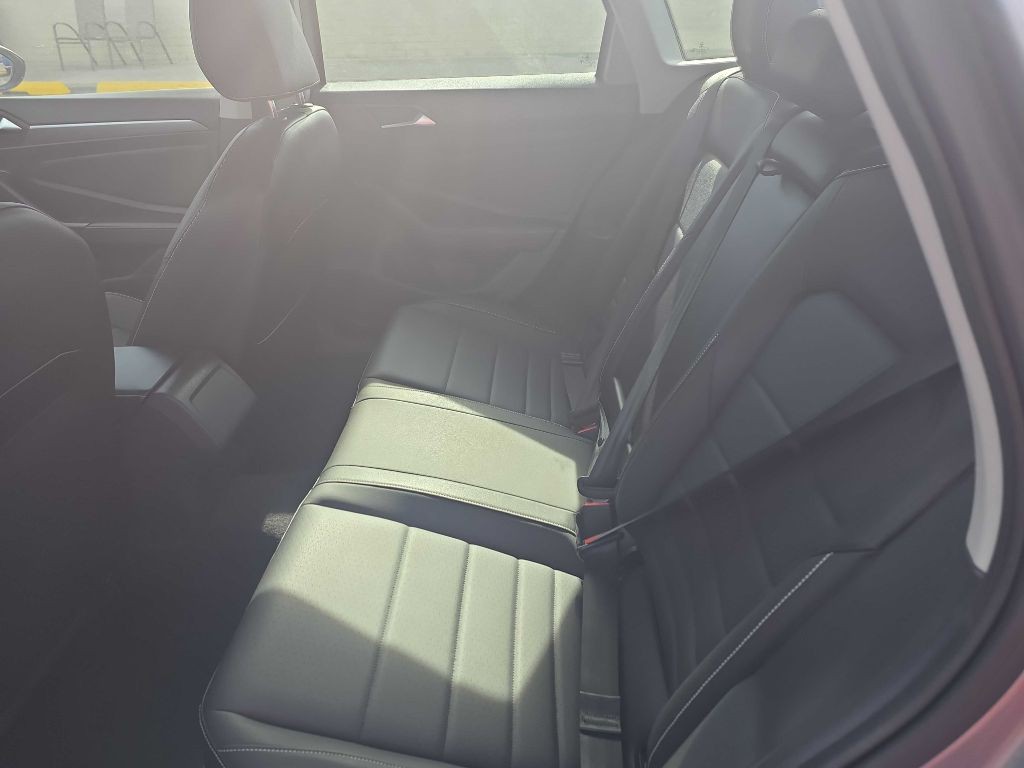 2024 Volkswagen Jetta Image 8