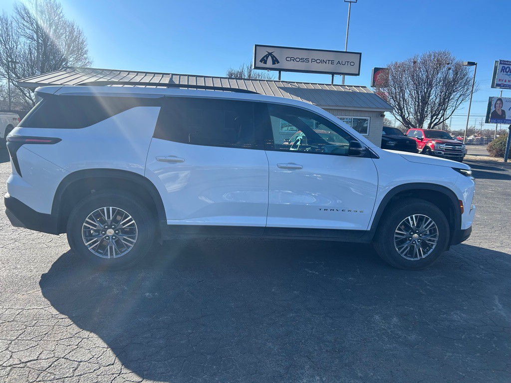 2025 Chevrolet Traverse Image 5