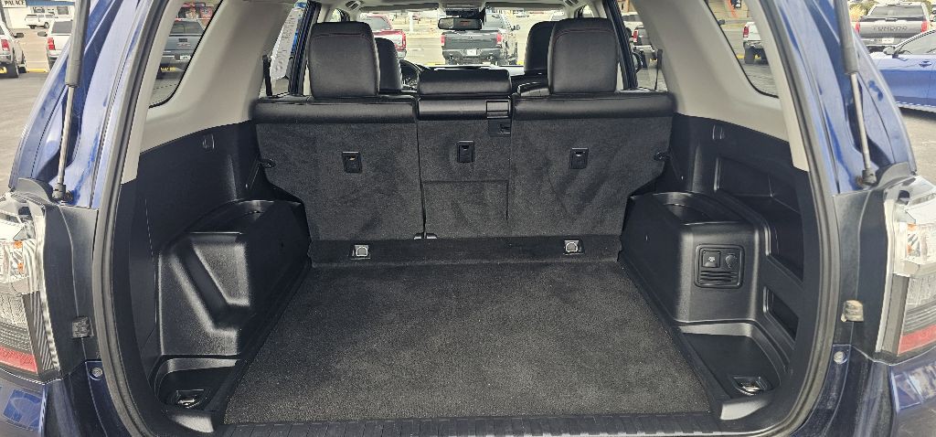 2020 Toyota 4Runner Image 8