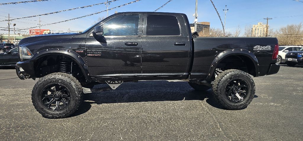 2017 RAM 2500 Image 4
