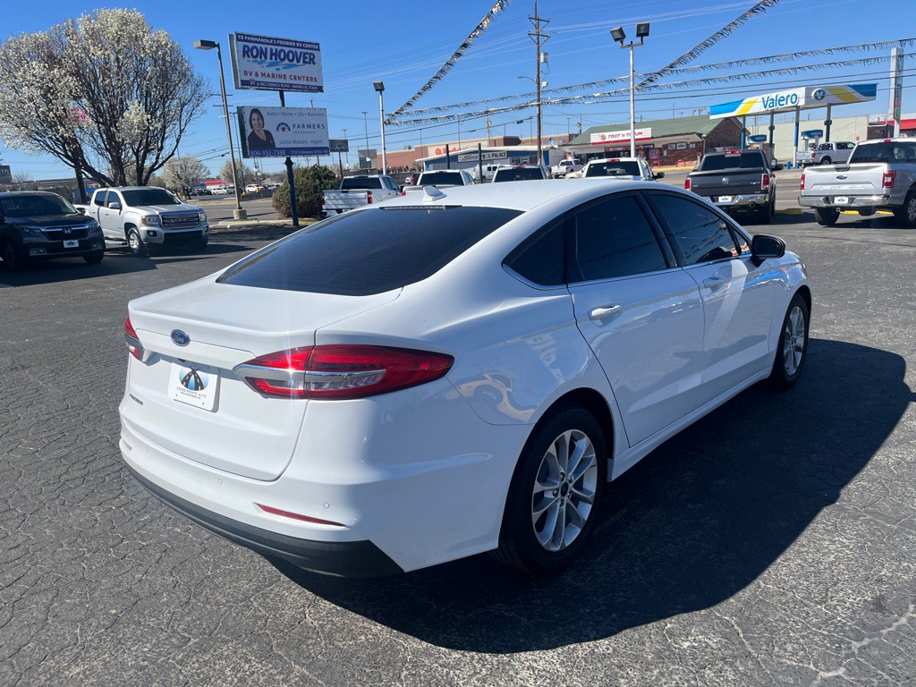 2020 Ford Fusion Image 8