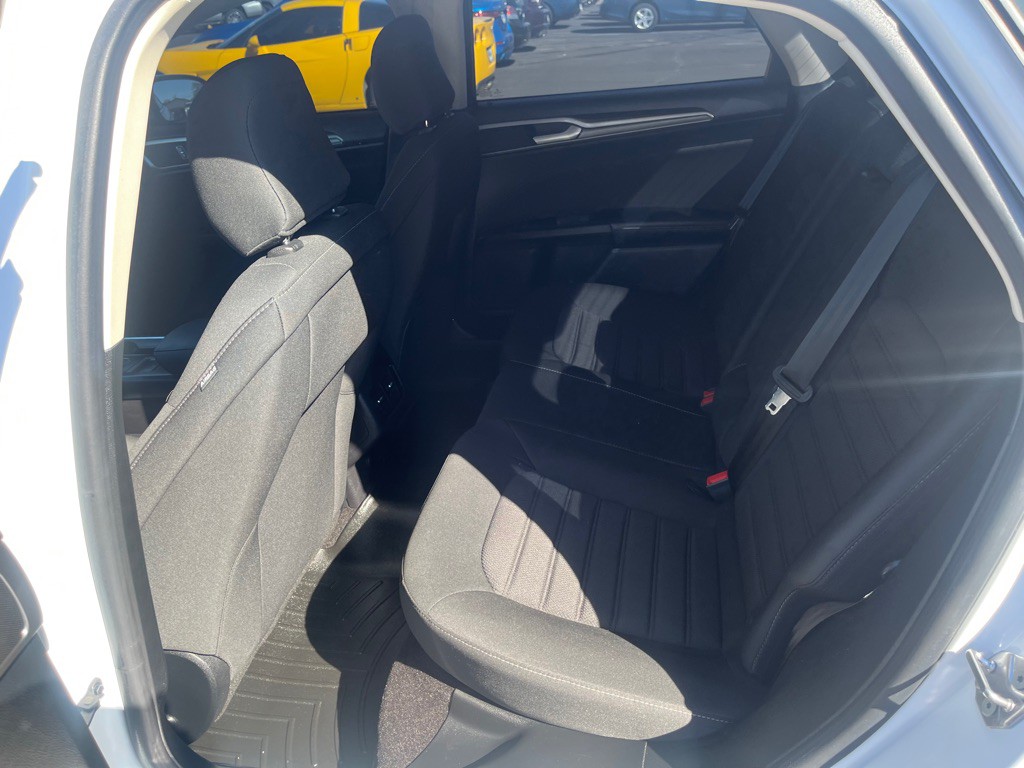 2020 Ford Fusion Image 9