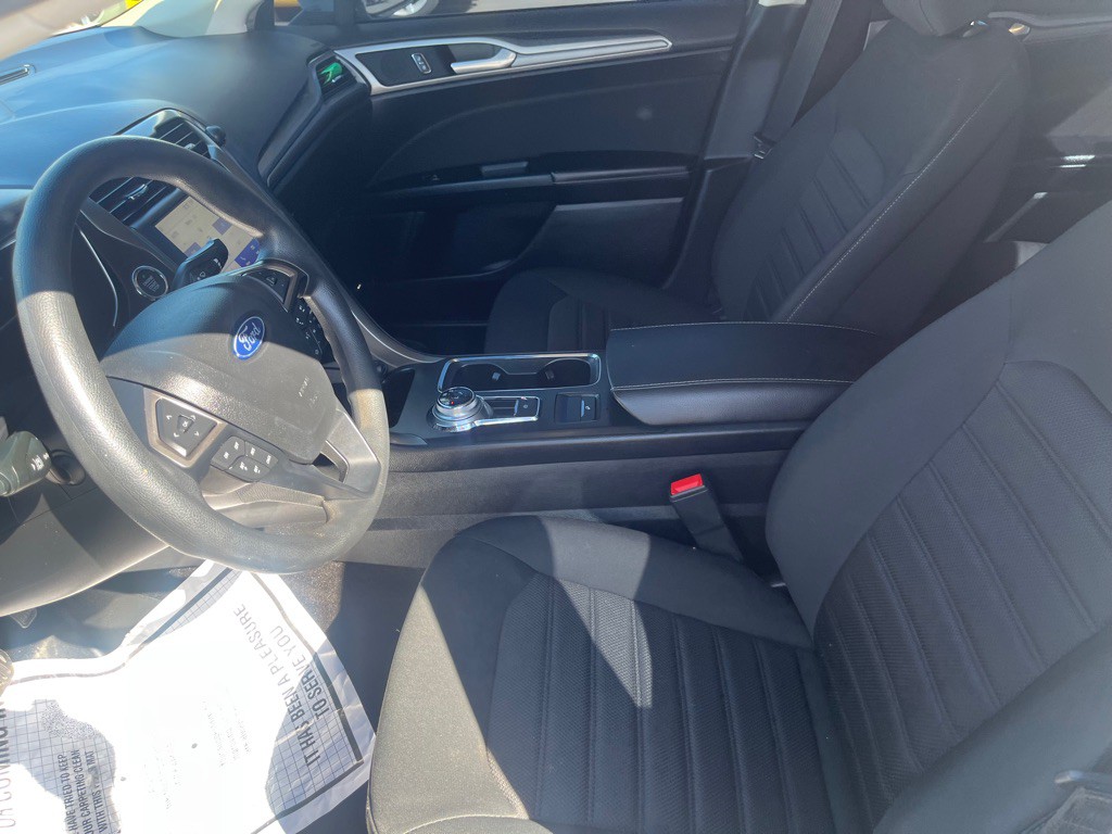 2020 Ford Fusion Image 11