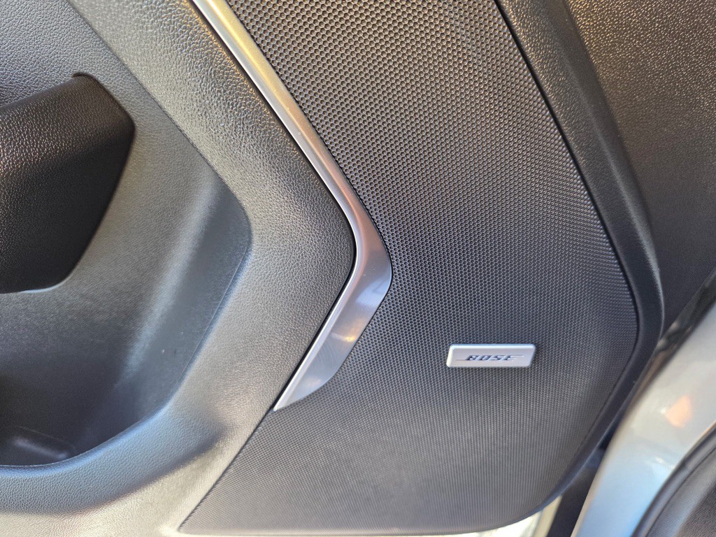 2024 GMC Yukon Image 11