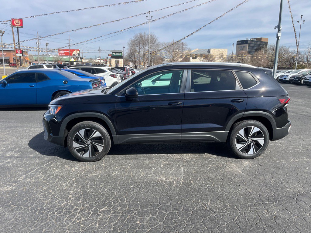 2025 Volkswagen Taos Image 5