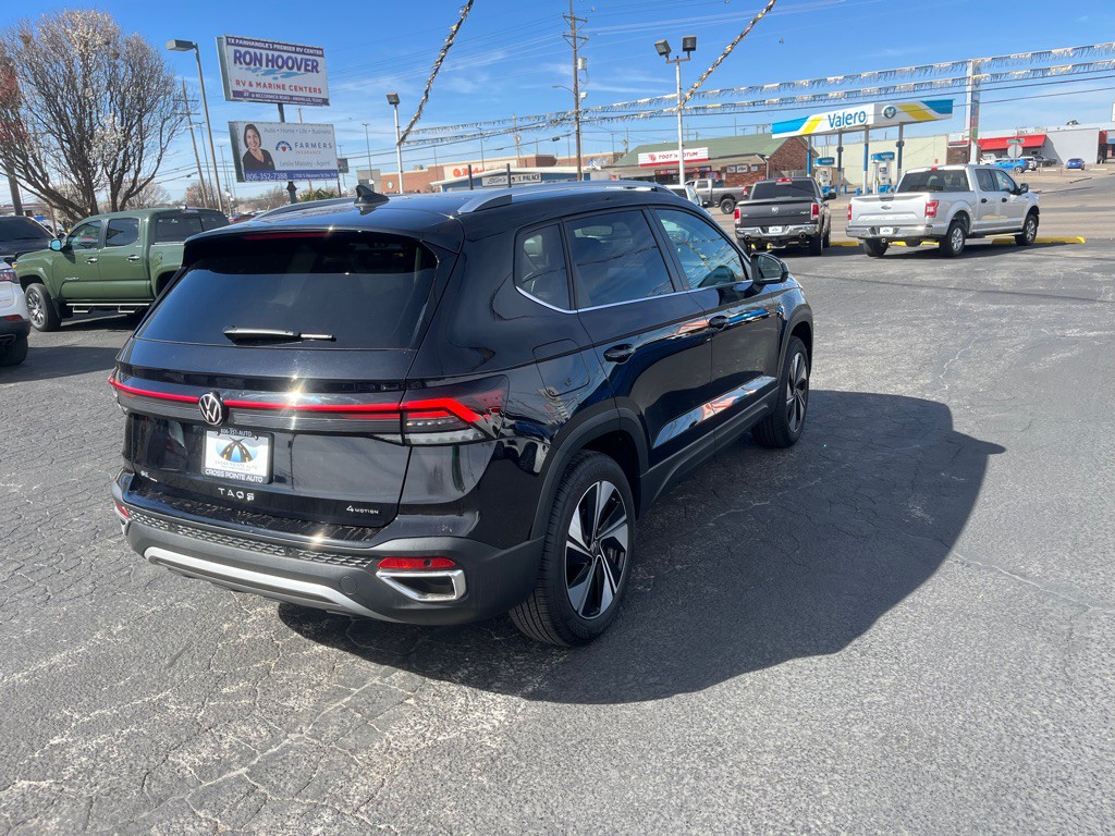 2025 Volkswagen Taos Image 8