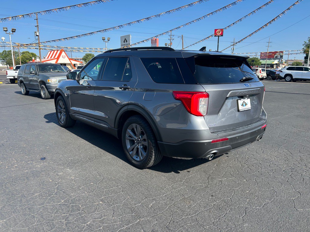 2021 Ford Explorer Image 6