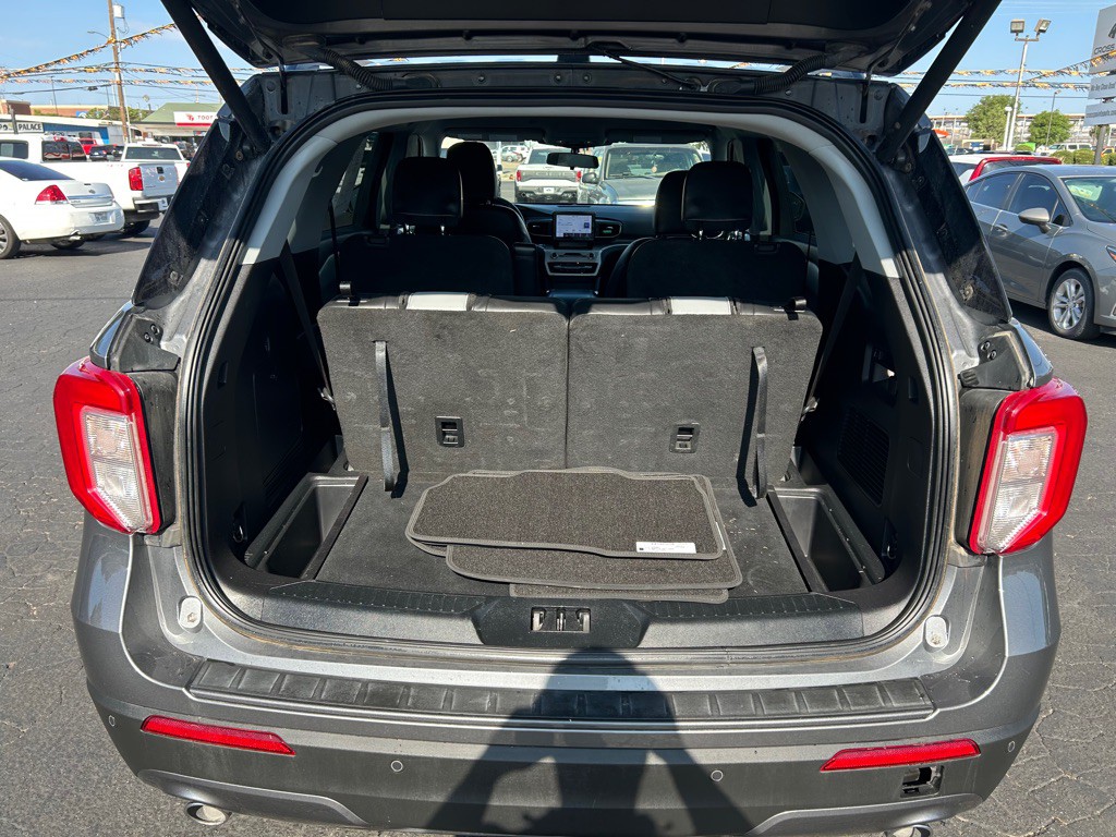 2021 Ford Explorer Image 9