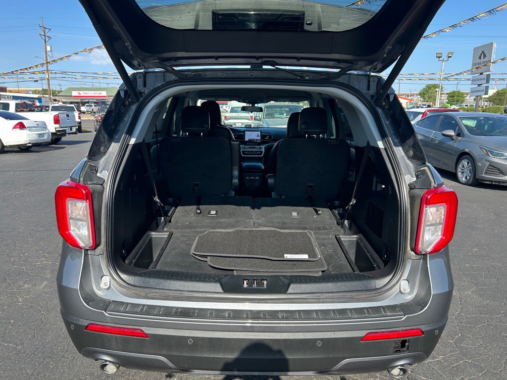 2021 Ford Explorer Image 10