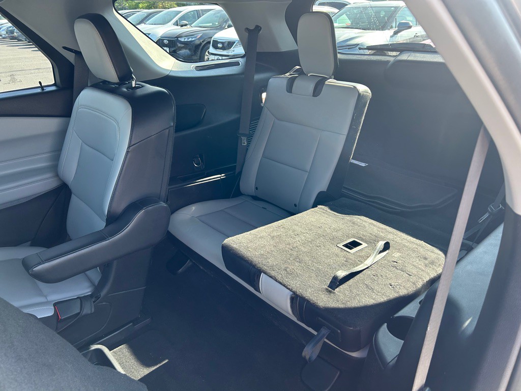 2021 Ford Explorer Image 12