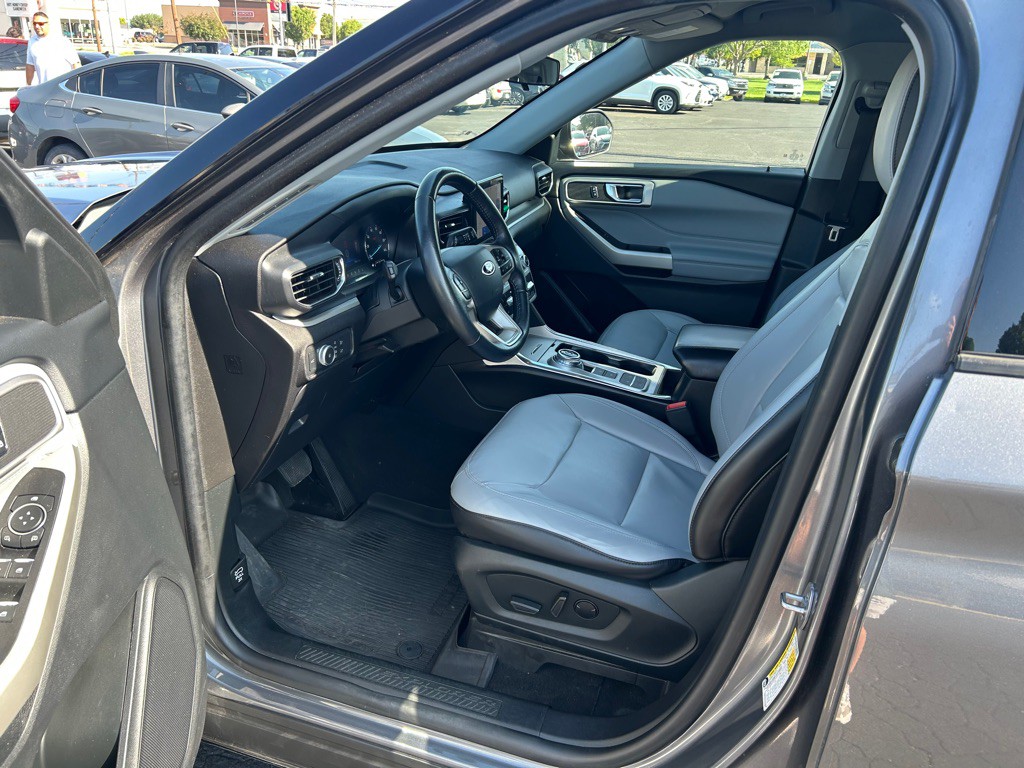 2021 Ford Explorer Image 14