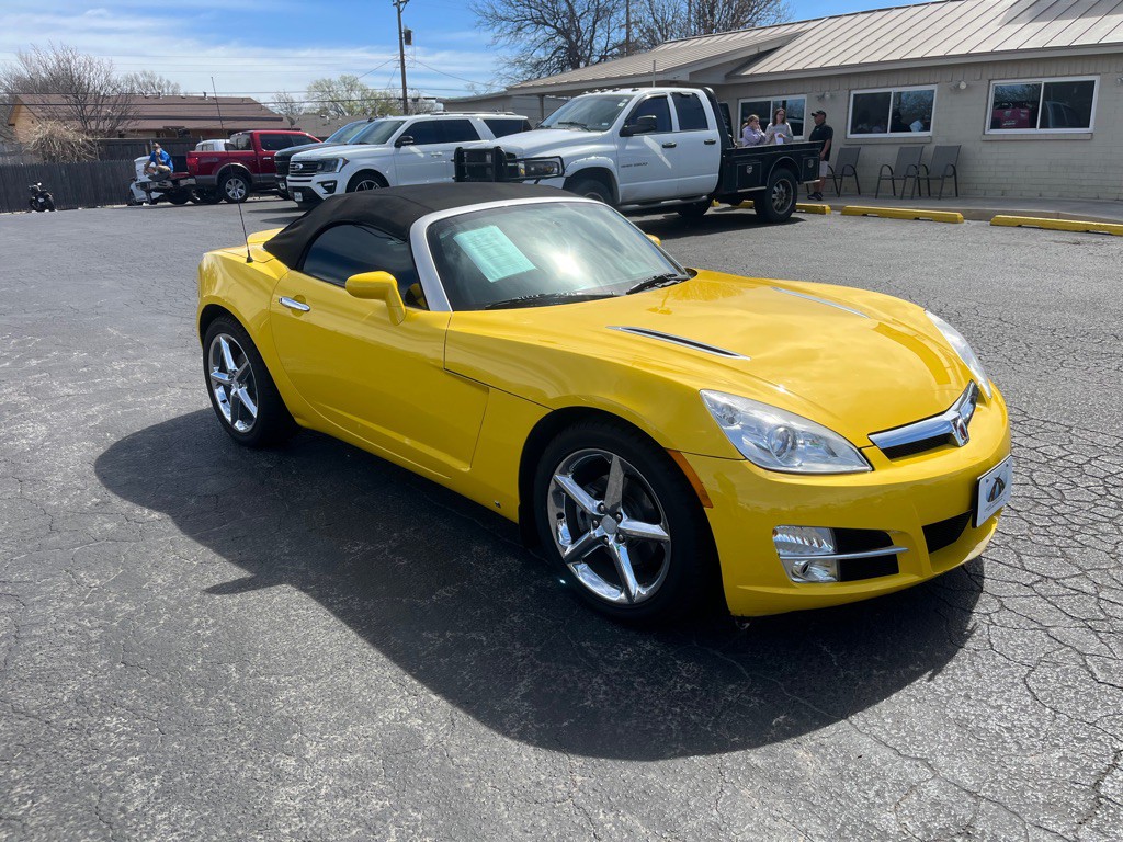 2007 Saturn Sky Image 2