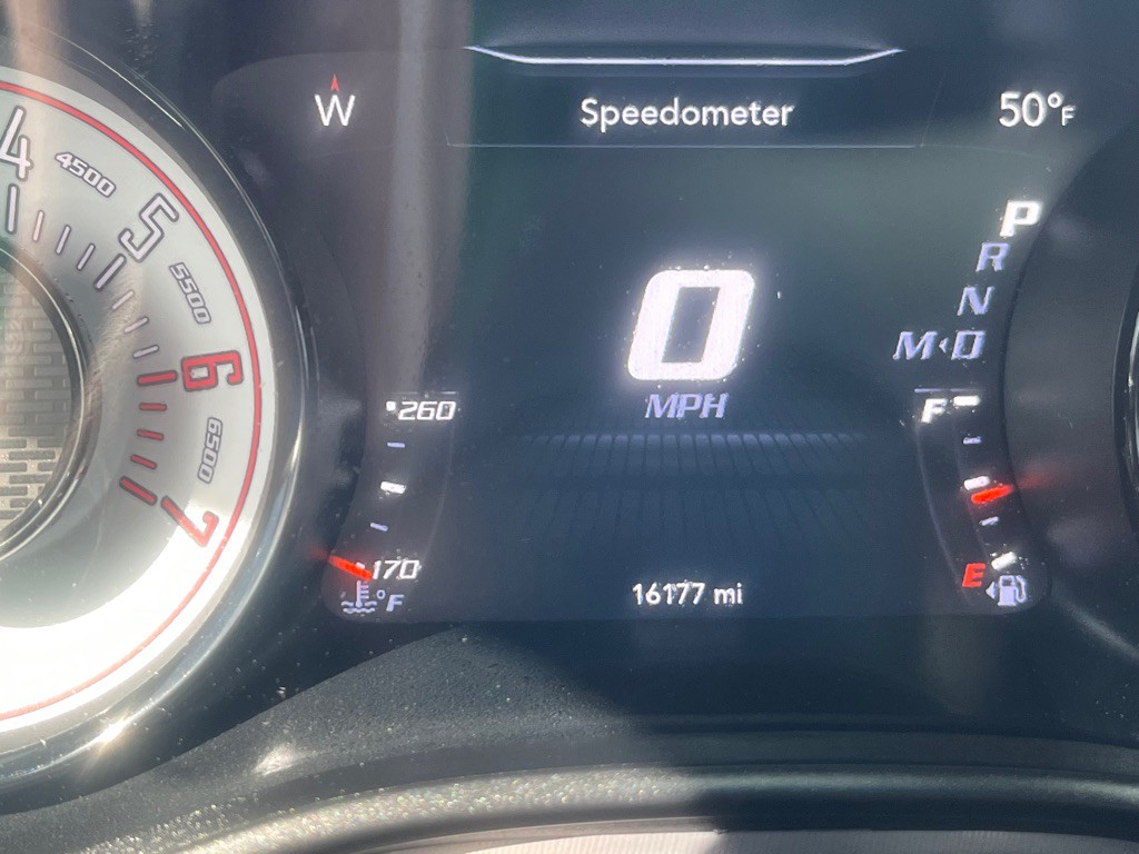 2022 Dodge Challenger Image 16