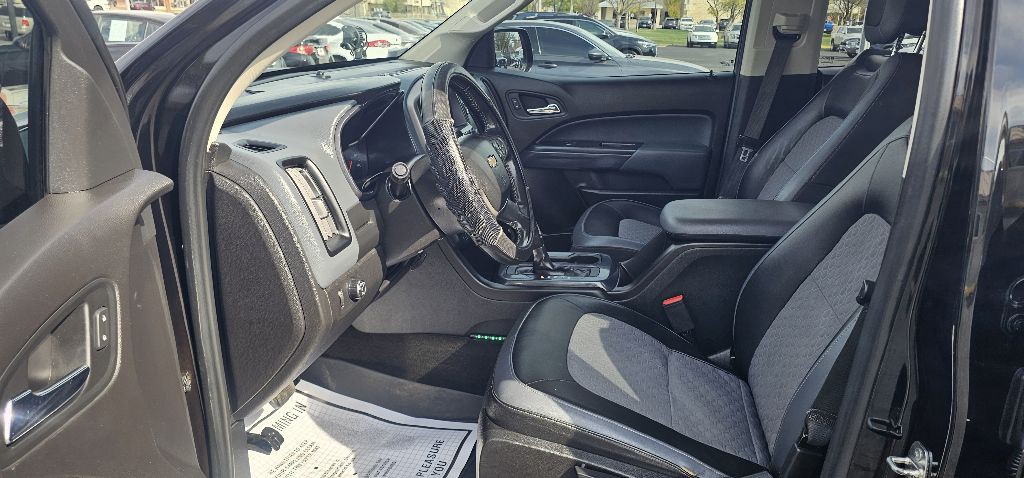 2015 Chevrolet Colorado Image 8