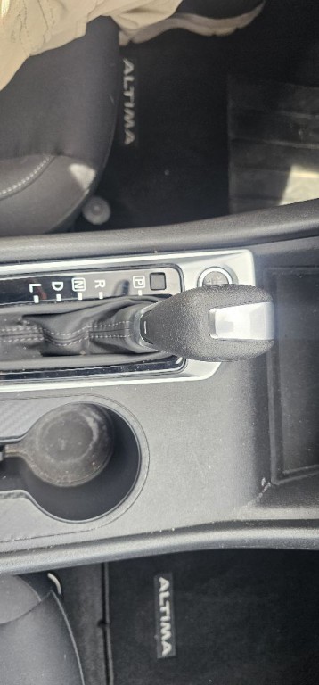 2025 Nissan Altima Image 13