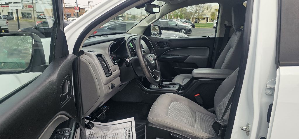 2016 GMC Canyon Image 8