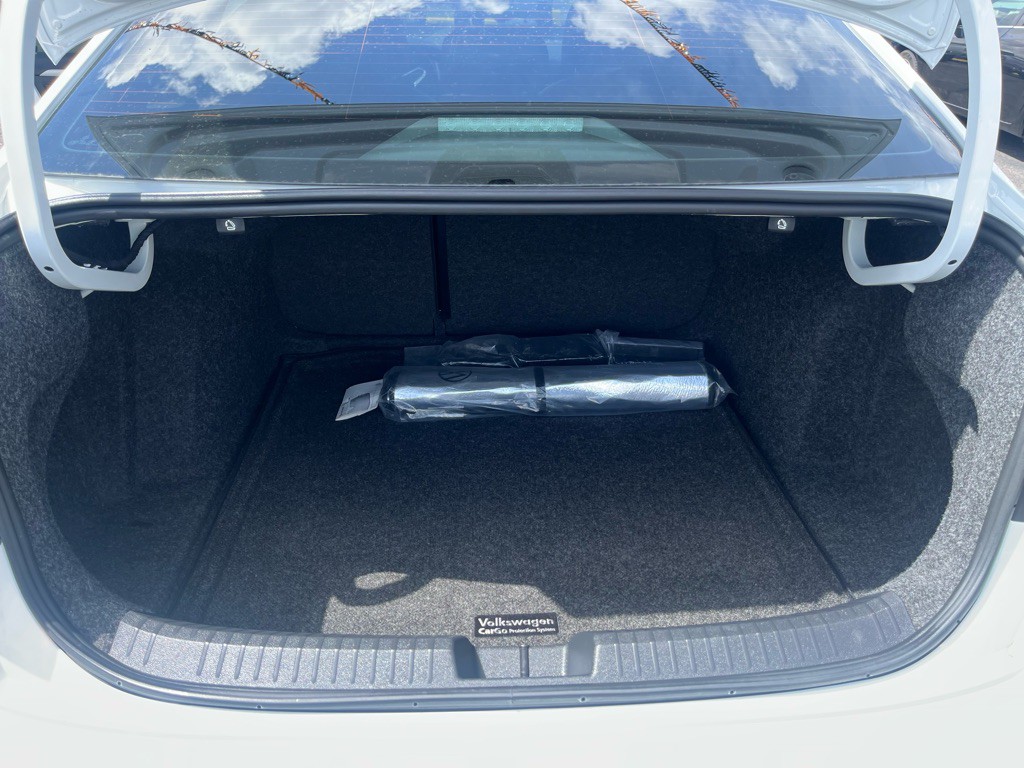 2024 Volkswagen Jetta Image 9