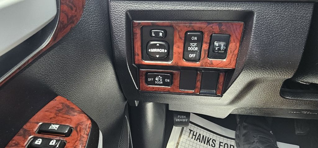 2015 Toyota Tundra Image 15
