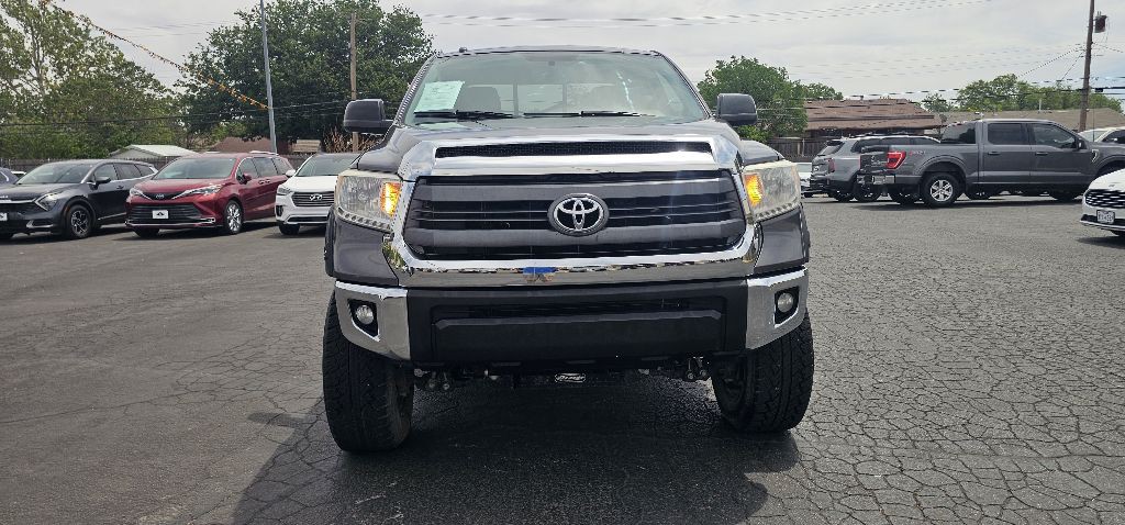 2015 Toyota Tundra Image 2