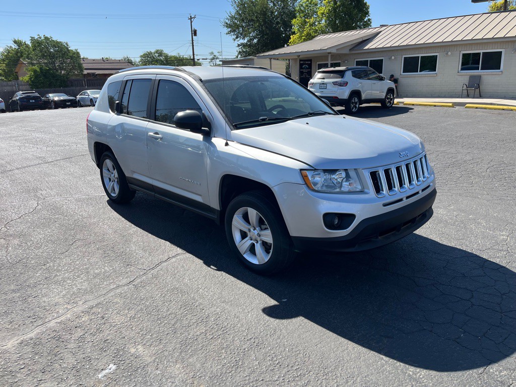 2012 Jeep Compass Image 2