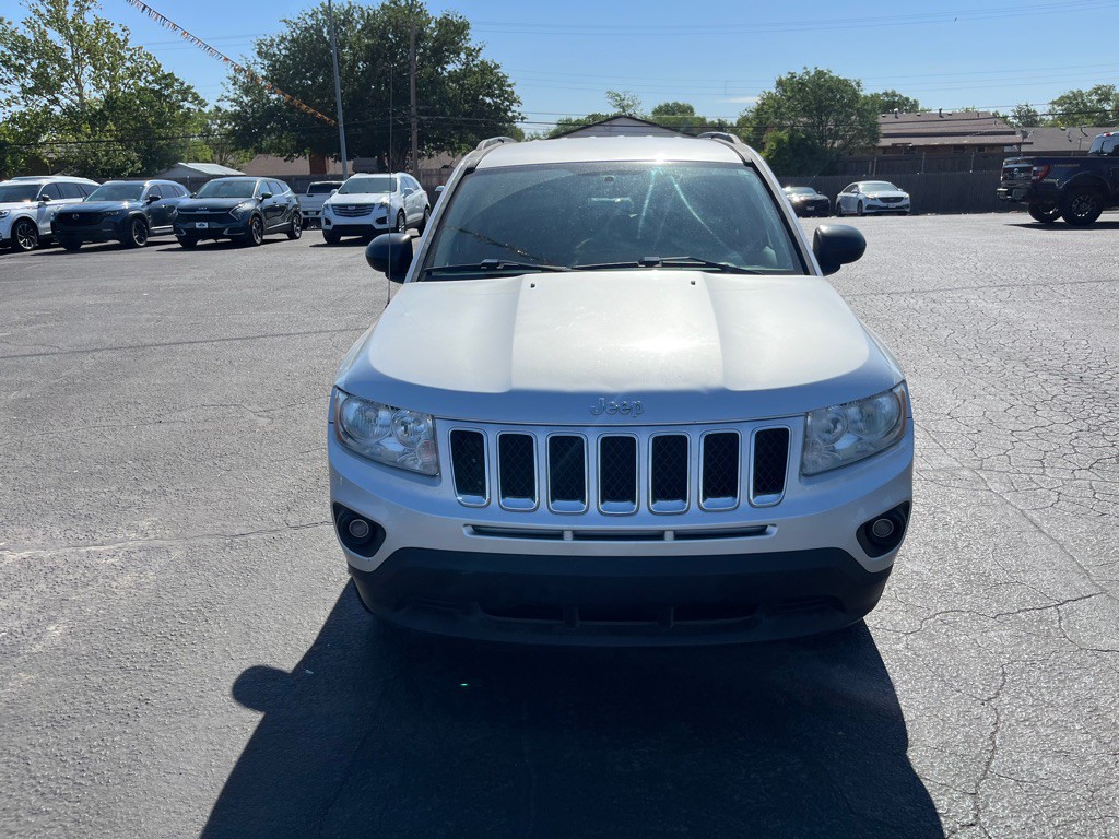 2012 Jeep Compass Image 3