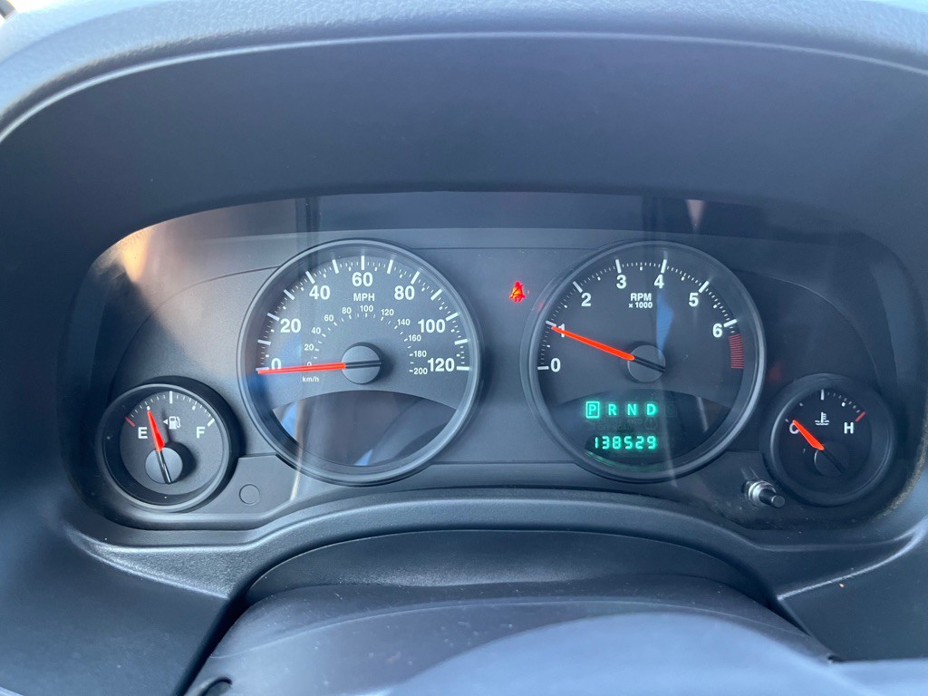 2012 Jeep Compass Image 12