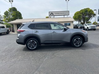 Image for 2024 Nissan Rogue SV ID: 7382393